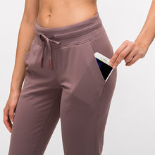 Load image into Gallery viewer, Workout Sweatpants 6
