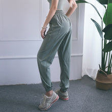 Load image into Gallery viewer, Workout Sweatpants 4
