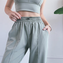 Load image into Gallery viewer, Workout Sweatpants 4
