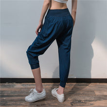 Load image into Gallery viewer, Workout Sweatpants 5
